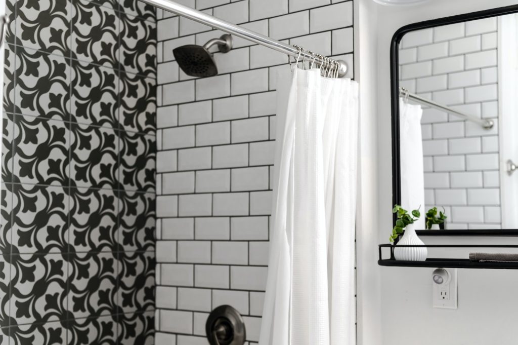shower curtain